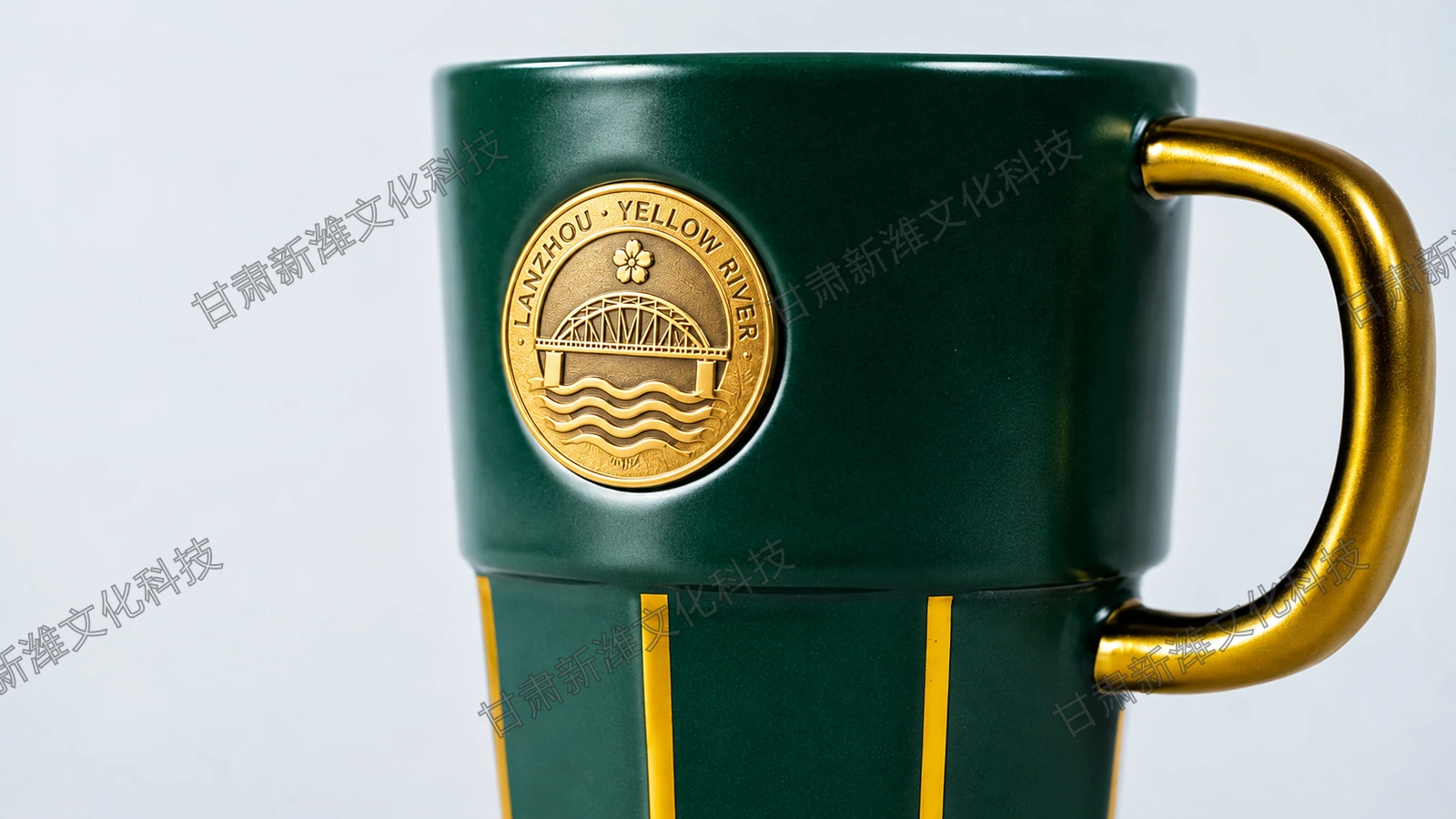 铜牌马克杯 第 4 张图，共 4 张